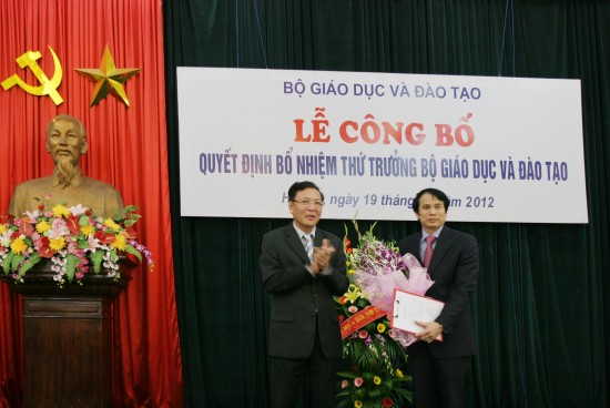 Công bố Quyết định bổ nhiệm Thứ trưởng Bộ Giáo dục và Đào tạo Phạm Mạnh Hùng